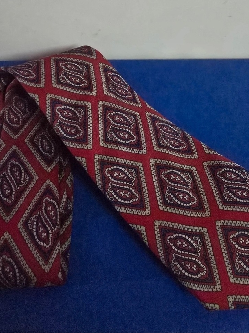 Givenchy Red Paisley Geometric Silk Tie